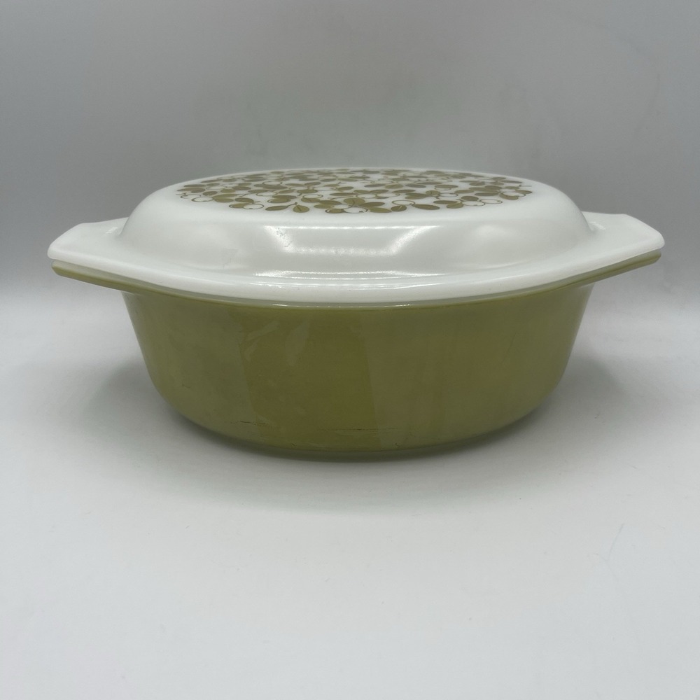 Vintage Pyrex Verde Olive Green 1 1/2 Qt. Oval Casserole Dish With Lid 043